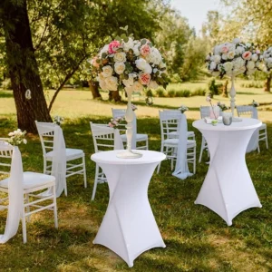 Mange debout de Festiloc en Gironde (location de matériel/vaisselle/mobilier pour mariage, baptêmes, anniversaires...)