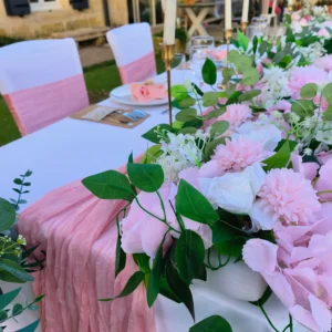 Chemin de table rose clair 300 cm