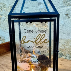 Lanterne en métal pour ceux qui nous ont quitté
