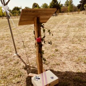 Pupitre en bois naturel