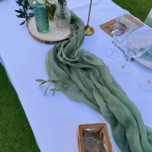 Chemin de table vert sauge 300 cm